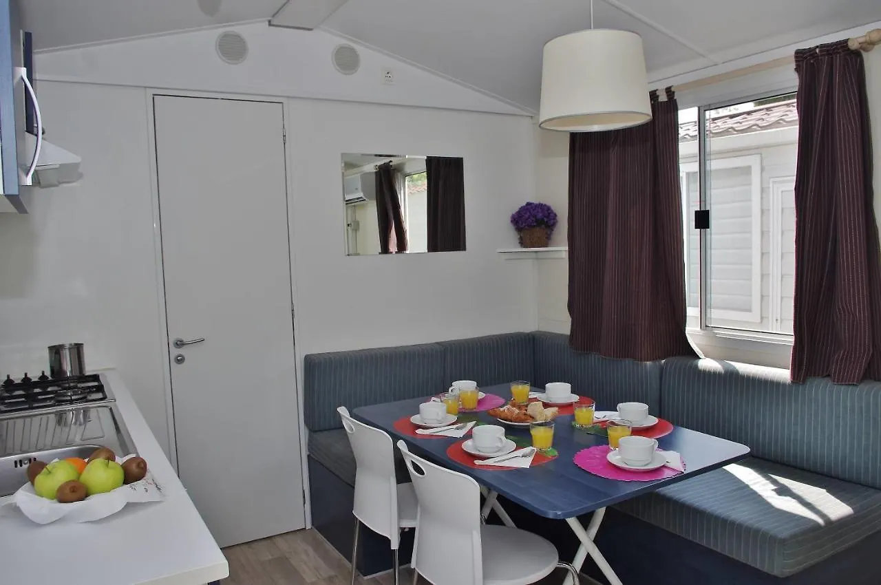 Parco vacanze Happy Camp Mobile Homes in Brioni Sunny Camping Štinjan